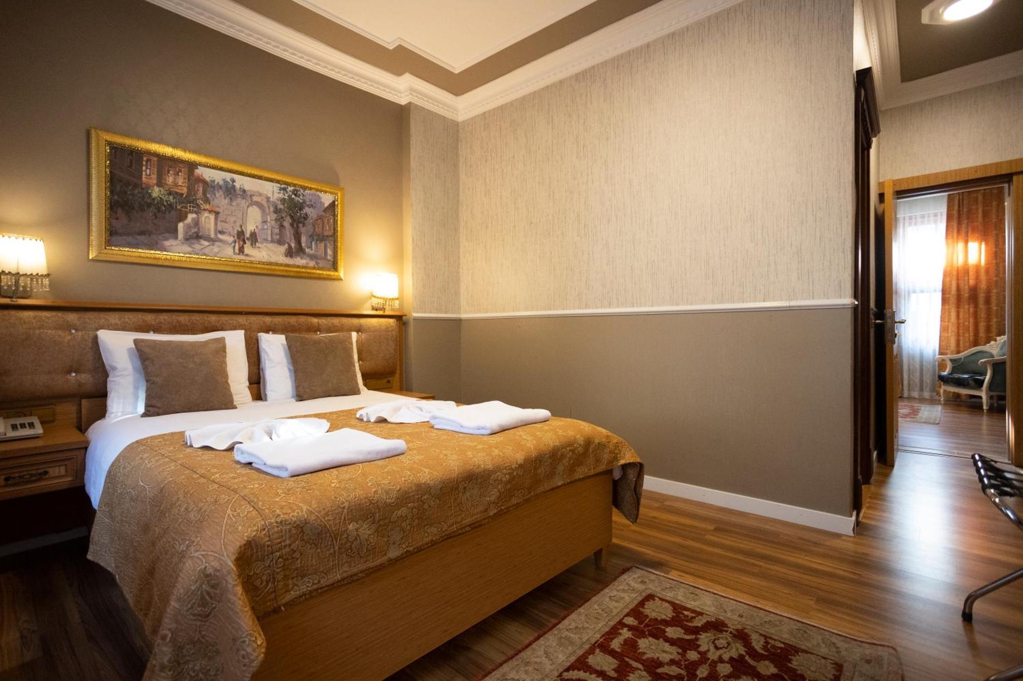 Tashkonak Studio Suites Стамбул Экстерьер фото