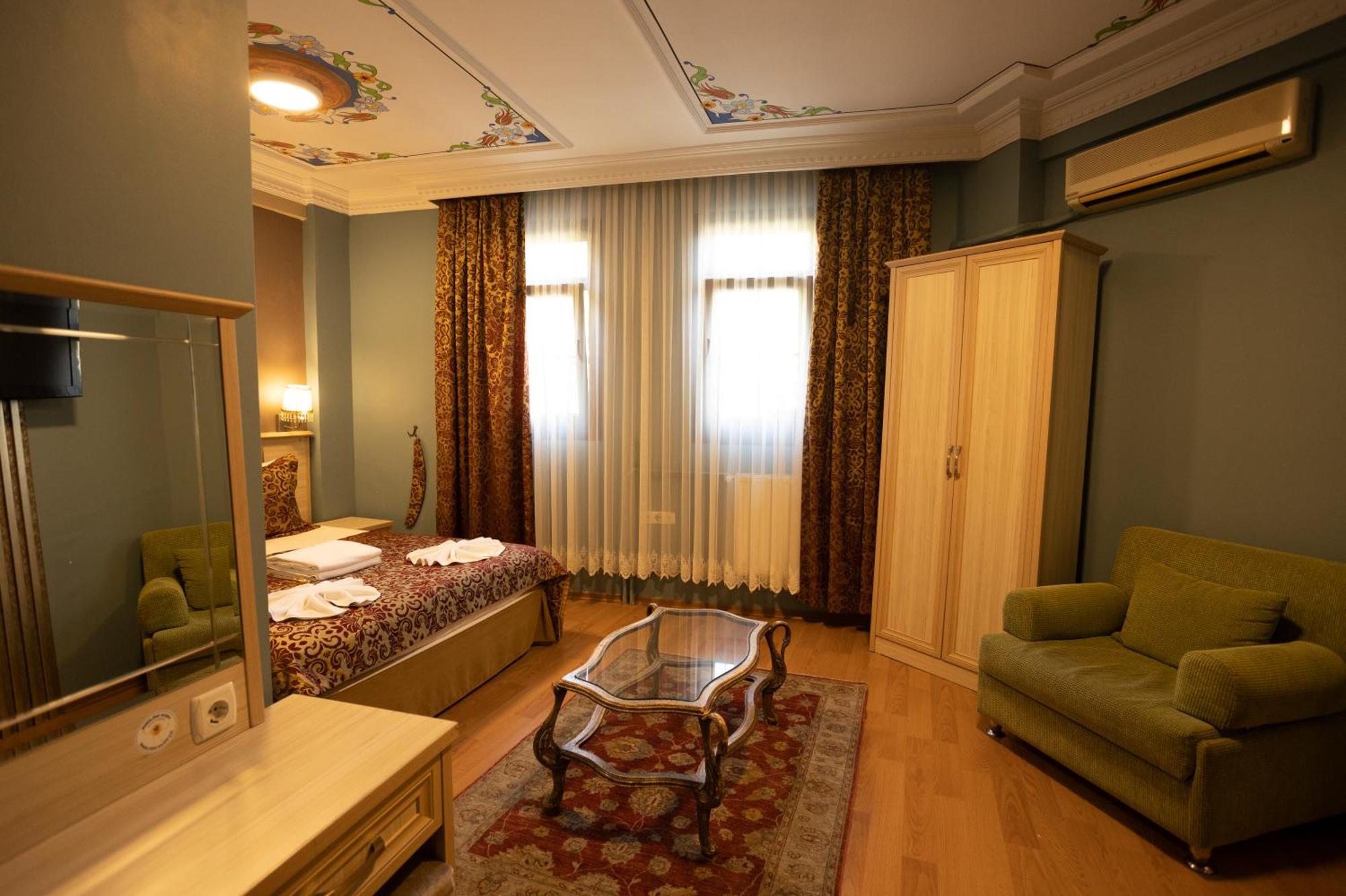 Tashkonak Studio Suites Стамбул Экстерьер фото