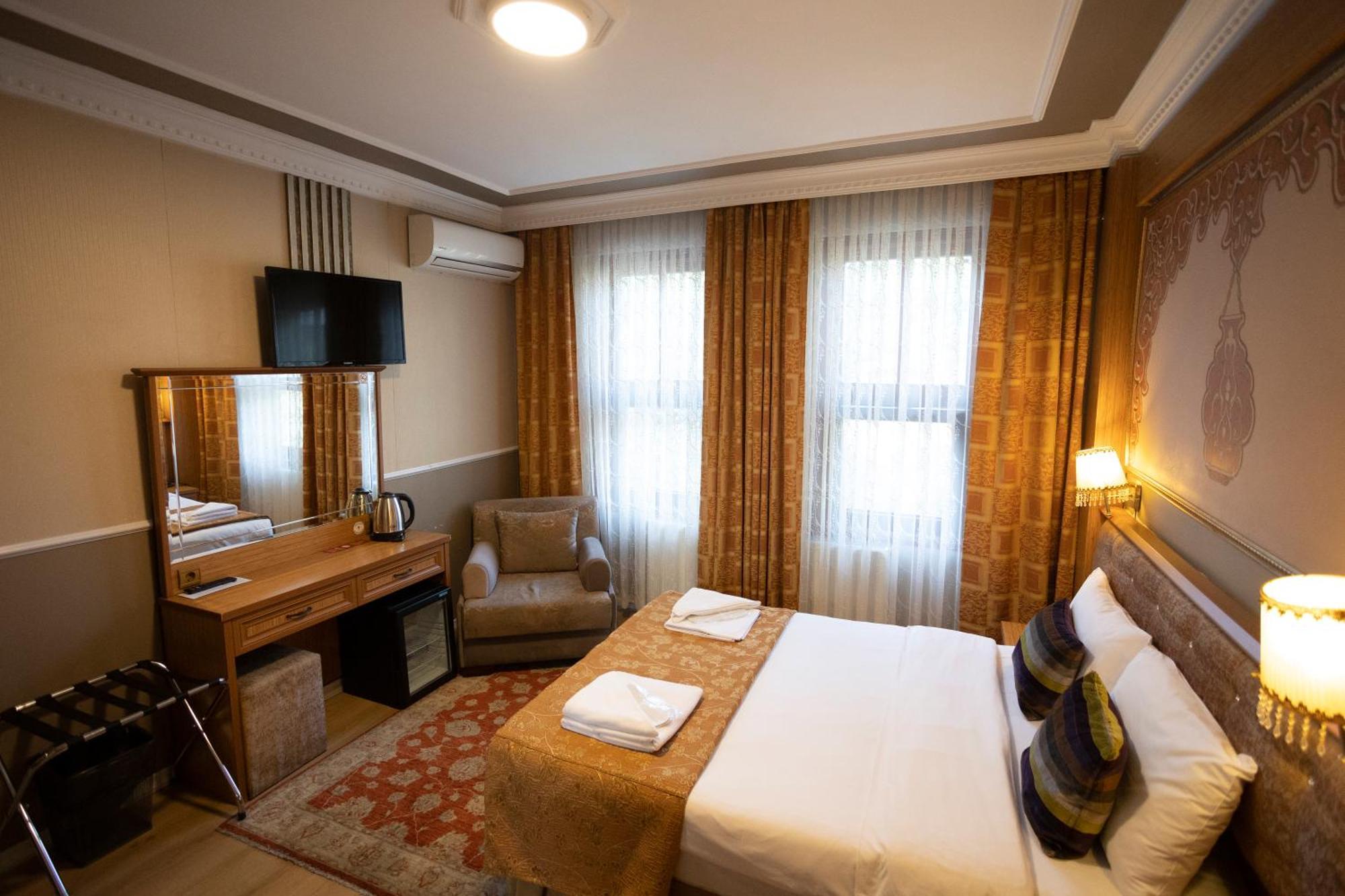 Tashkonak Studio Suites Стамбул Экстерьер фото