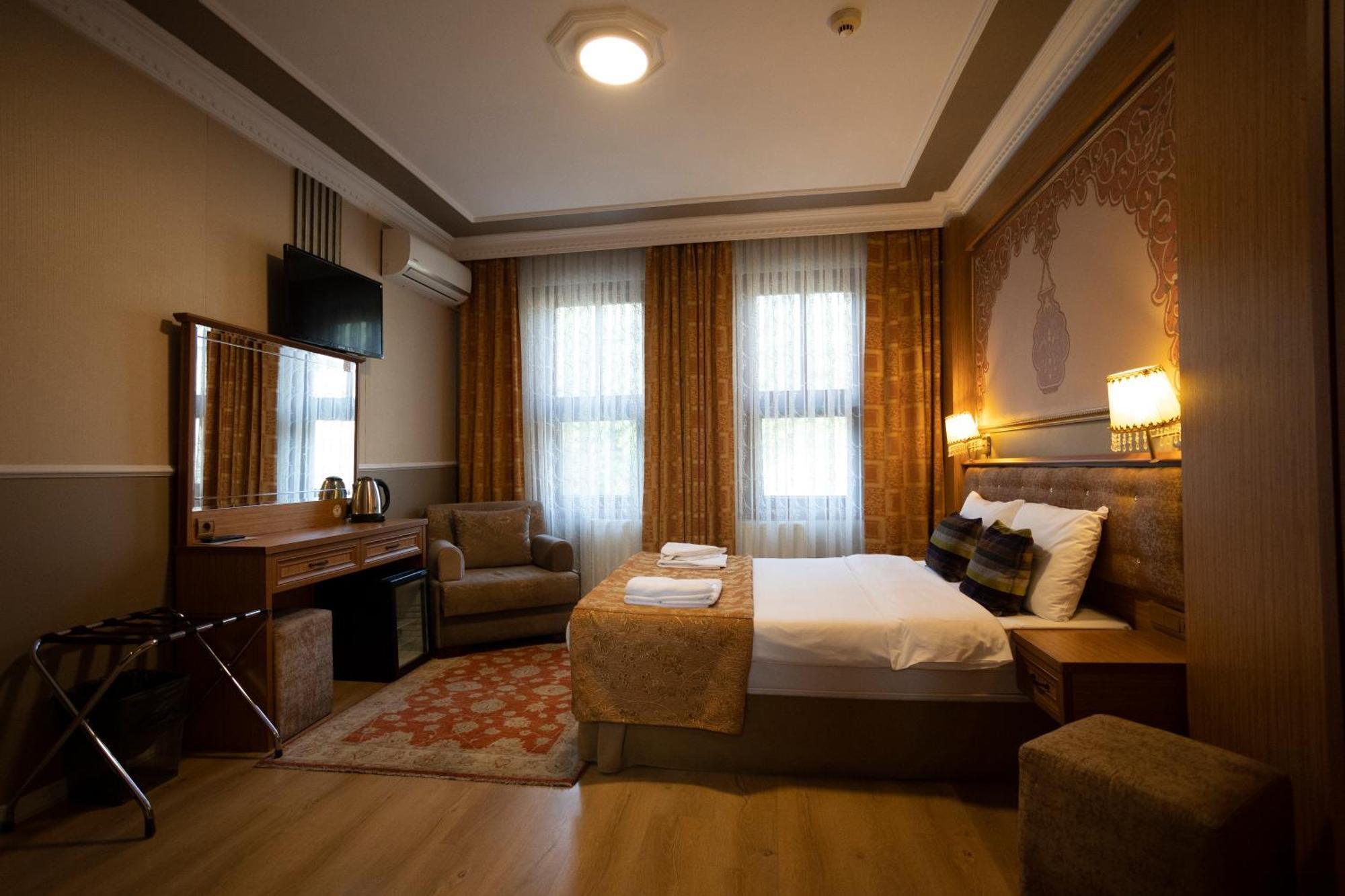 Tashkonak Studio Suites Стамбул Экстерьер фото