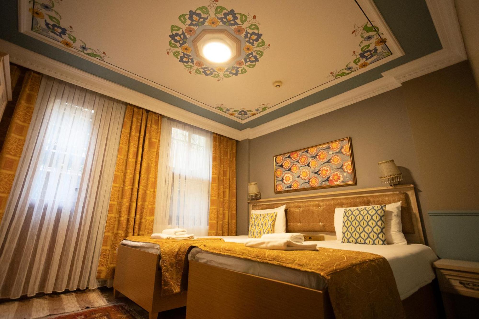 Tashkonak Studio Suites Стамбул Экстерьер фото