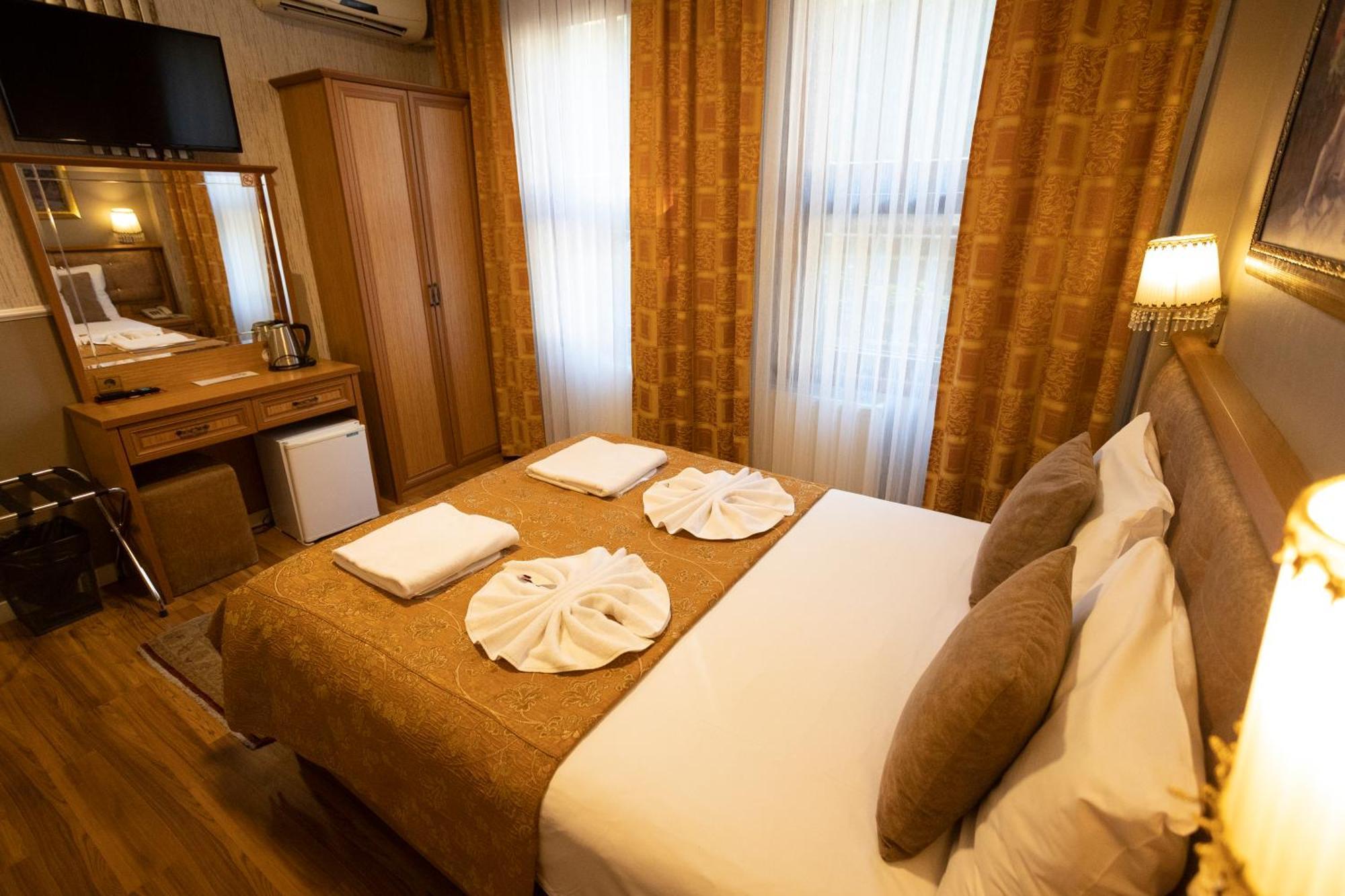 Tashkonak Studio Suites Стамбул Экстерьер фото