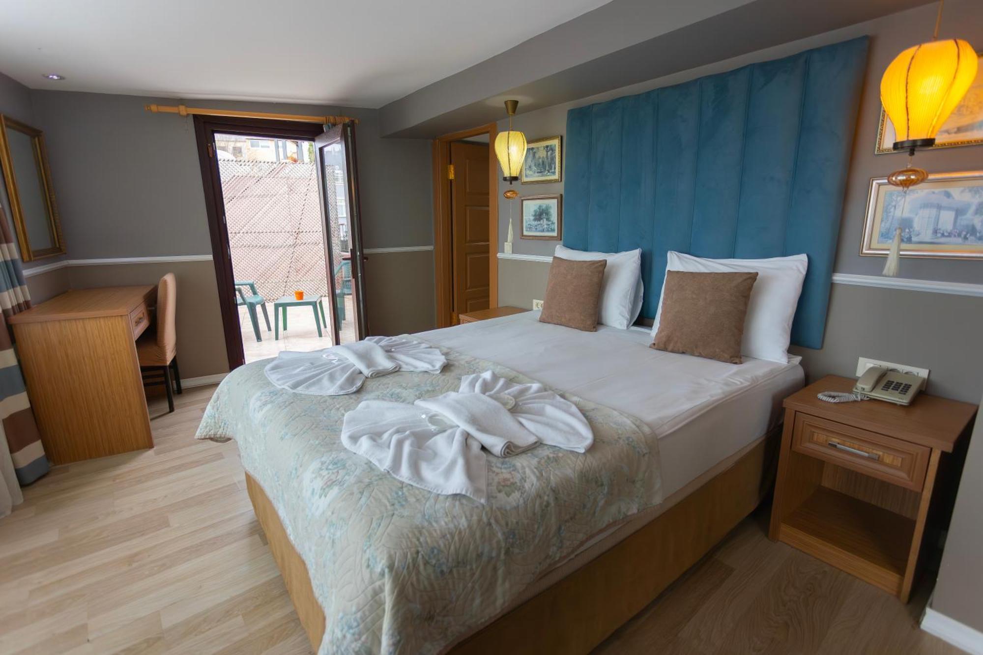 Tashkonak Studio Suites Стамбул Экстерьер фото